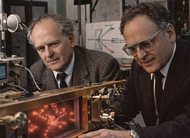 Два Нобеля на один день рождения: что открыли Ходжкин и Хофштадтер