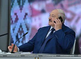 Лукашенко заявил, что США прослушивают телефоны людей из его окружения