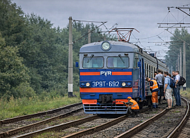 Поезд из Гомеля остановили по дороге в Минск – БЖД предупредила о часовом опоздании