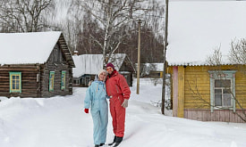 “Мечта из Pinterest – уже не мечта, а наш дом”. Семья купила хату в глуши и устроила “кинотеатр” с видом на природу