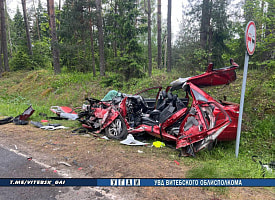 Машину буквально расплющило: водитель Lada погиб в ДТП с фурой в Полоцком районе