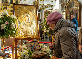 В Минск прибыла великая святыня – частица пояса Богородицы. Фоторепортаж
