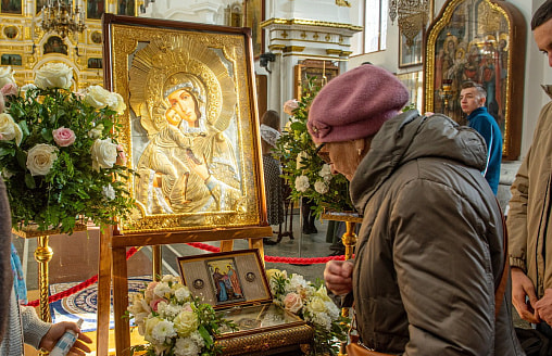 В Минск прибыла великая святыня – частица пояса Богородицы. Фоторепортаж