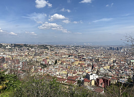 Как бюджетно выжить в Неаполе: Побывали в самом грязном и опасном городе Италии