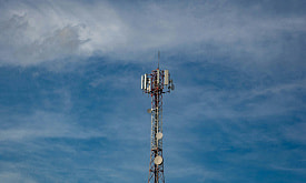 На верхних этажах ловит хуже? Собрали 7 утверждений о мобильной связи – разбираемся, что из этого правда