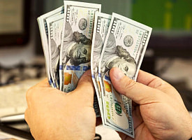 Доллар в Беларуси побил рекорд за 5 месяцев – всё ближе и ближе к 3 рублям