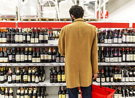 Госстандарт запретил в Беларуси 3 алкогольных напитка – там нашли сернистую кислоту