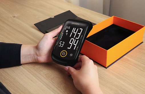 При каком давлении у гипертоников снижается риск инсульта и инфаркта? Появились новые данные