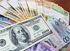 Доллар и евро в Беларуси резко пошли вниз. Итоги торгов 12 января