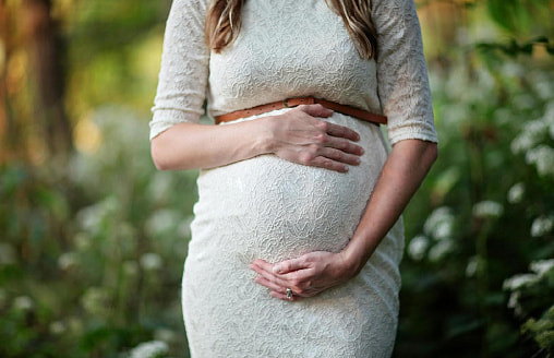 Ученые: фастфуд и сладости могут снижать шансы на беременность