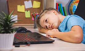 “Пока ребенок задает вопрос “почему”, он творит”. Ученый-когнитивист рассказала о влиянии ИИ на воображение детей