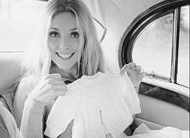 Одержимость, месть, семья. Почему убивали звезд?