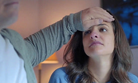 Носить маски, пить витамины, дышать эфирными маслами: что поможет не заразиться, если кто-то в семье заболел?