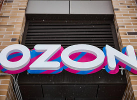 Три объекта Ozon атаковали дроны за ночь: на складах начались пожары