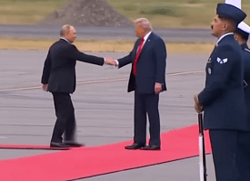 Трамп и Путин встретились на Аляске