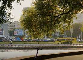 Чем заняться в мае? Балет в костюмах от Chanel, лекция о музыке нулевых, концерт The Hatters