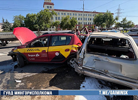 В Минске водитель Audi потерял сознание за рулём: шесть автомобилей в итоге повреждены