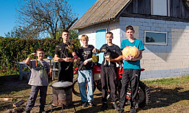 “Окрошка “залетела” на 14 миллионов просмотров!”. Подростки-кулинары из Светлогорска стали звездами соцсетей