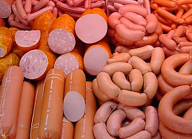 Опять? Россия не пропустила 3 тонны белорусской колбасы и молока