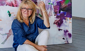 "Меня сделали поддержка отца, преподаватели и чувство юмора": Наталья Залозная о вдохновении, кочевой жизни и любви