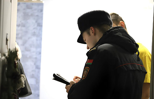 Гомельчанин вызвал милицию из-за “взлома” – и сам получил 2 года “домашней химии”