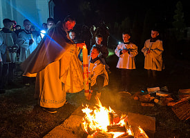 “Хрыстос Уваскрос!” – Як адзначылі Вялікдзень у касцёле на Слонімшчыне