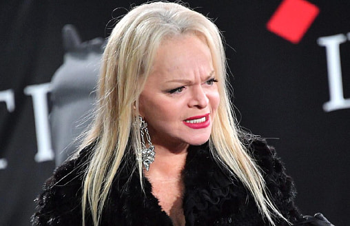 Лариса Долина подала заявку на товарный знак для операций с недвижимостью. И нет, это не “Эффект Долиной” или “Бабушкина схема”