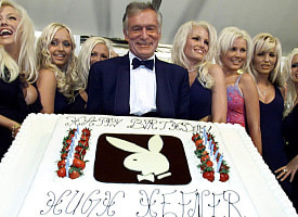 100 лет Хью Хефнеру: создал Playboy, дважды попал в Книгу Гиннесса и похоронен рядом с Монро