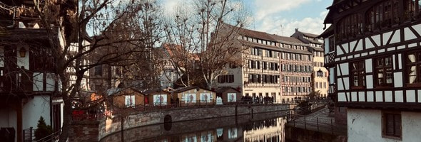 Страсбург в декабре: время, когда весь город становится декорацией. А еще здесь очень дорого