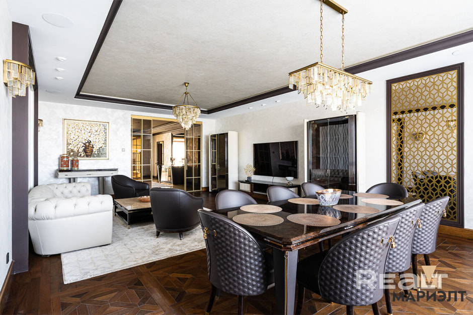 У Троицкого.jpg