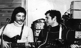 “Мы играли “Битлз” в подвалах, а потом строили Минск”. Как хиппи из 1960-х стал в Беларуси знаменитым архитектором 