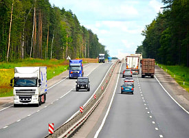 Белорусских водителей призвали снижать скорость до 70 км/ч в ближайшие 3 месяца. О каких трассах речь?