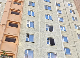 “Камни летели” - минчане показали квартиру после прорыва трубы на Жуковского. Кто выплатит компенсации?