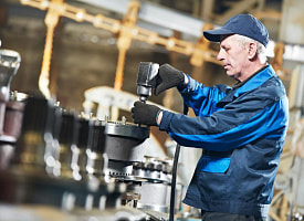 Готовы платить больше 9 тысяч рублей. Самые высокооплачиваемые вакансии января в регионах