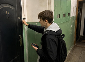 ЖКХ “запретило” белорусам пользоваться дома телефоном в этом случае – при какой опасности нужно стучаться к соседям?