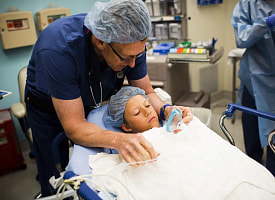 В Беларуси уволили детского хирурга с судимостью за сексуальное преступление