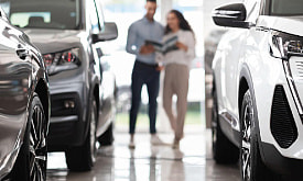 “Porsche на следующий год продлевать будете?” Как работает подписка на авто, и есть ли что-то похожее в Беларуси?