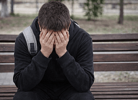 Суд в Могилёве запретил студентку тратить собственную стипендию. На каких основаниях?