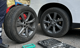 Подвезет топливо, заменит колесо, эвакуирует при поломке. Зачем нужен автоконсьерж, и где его можно получить бесплатно?