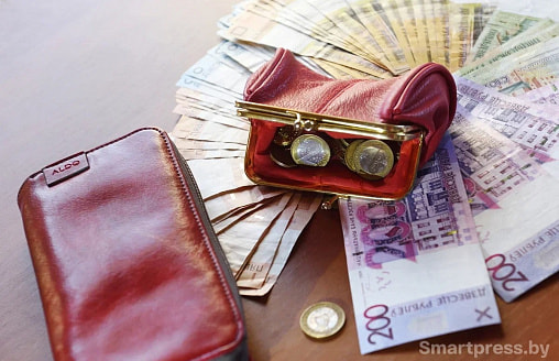 Задержали зарплату. Можно ли в Беларуси требовать компенсацию морального вреда?