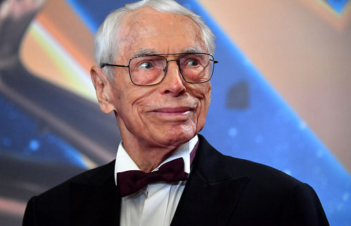 “Песенка о медведях”, “Разговор со счастьем”, “Если б я был султан”, “Остров невезения”: легендарному композитору Александру Зацепину исполнилось 100 лет