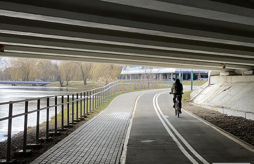 Почему мы не забываем, как ездить на велосипеде даже если не садились на него десятки лет