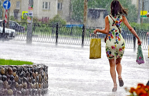 “Впервые этой весной” – Синоптики предупредили Беларусь о ливнях, грозах и новых температурных рекордах