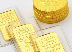 Цены на золото впервые в истории превысили $5000 за унцию