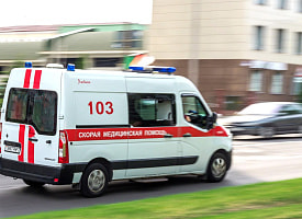 Прохожий в Минске вызвал мужчине скорую и заработал “уголовку”. Как так?