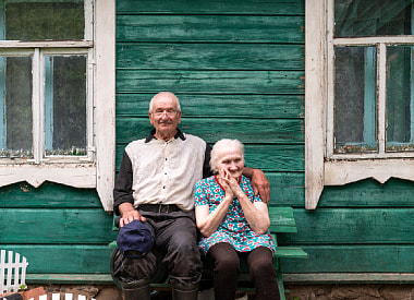 “Засталіся толькі мы і суседзі”. Как живут последние жители маленькой лесной деревни