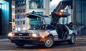 От Aston Martin Джеймса Бонда до бронетанка Бэтмена: 5 культовых автомобилей, без которых кино было бы другим