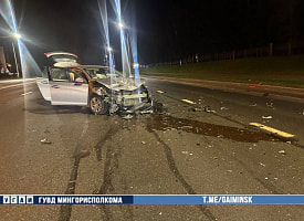 21-летний водитель “Mazda” на проспекте Независимости выехал на встречку и столкнулся с “Peugeot”
