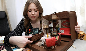 “Открываешь их – и тебе как будто снова 6 лет”. Витебчанка создает румбоксы в виде домов и комнат из детства