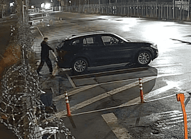 Родители заплатили 24 тыс. рублей за сына-подростка, который часами бил по BMW в Минске